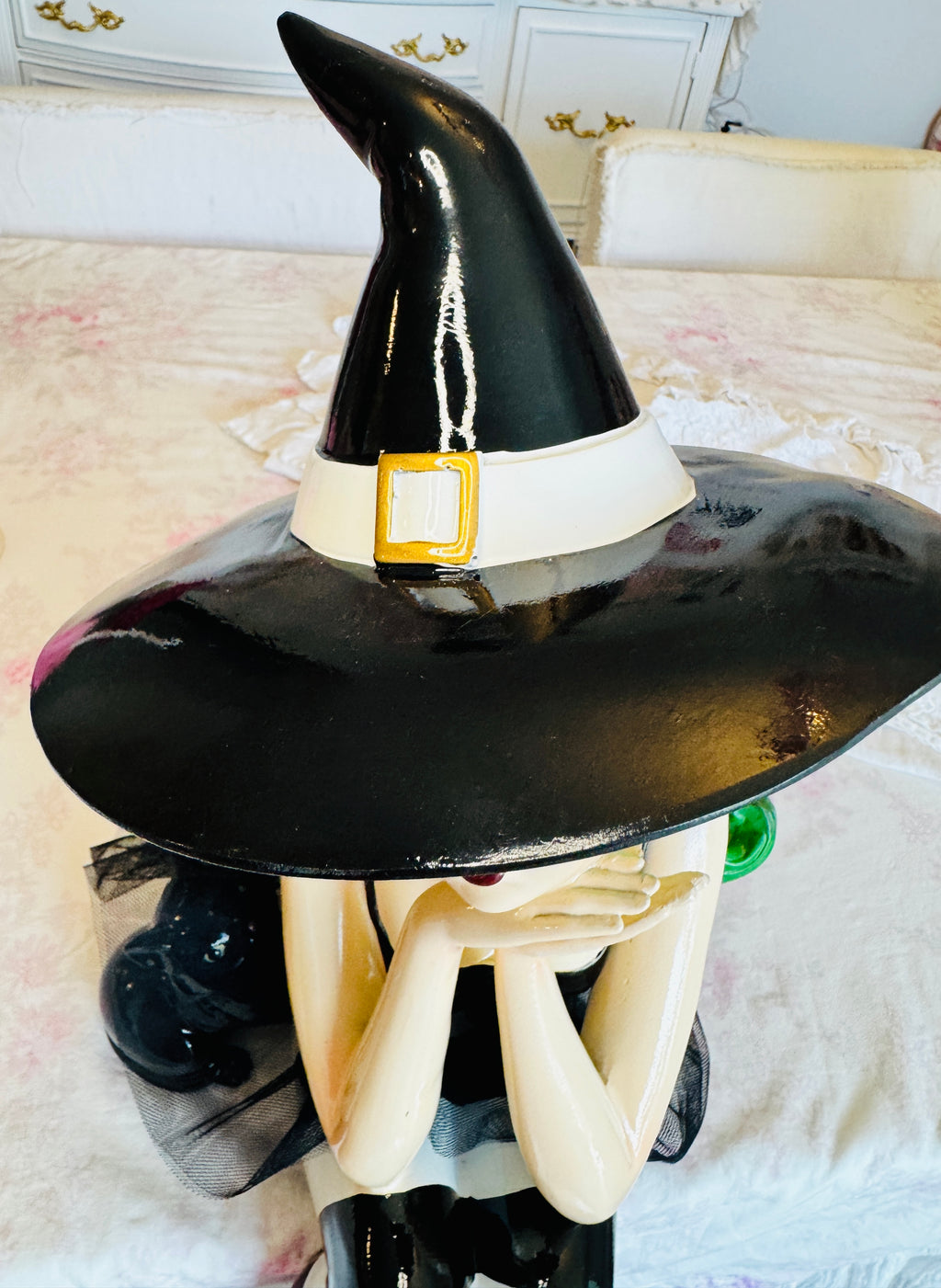 Halloween Witch 2ft long shelf seater