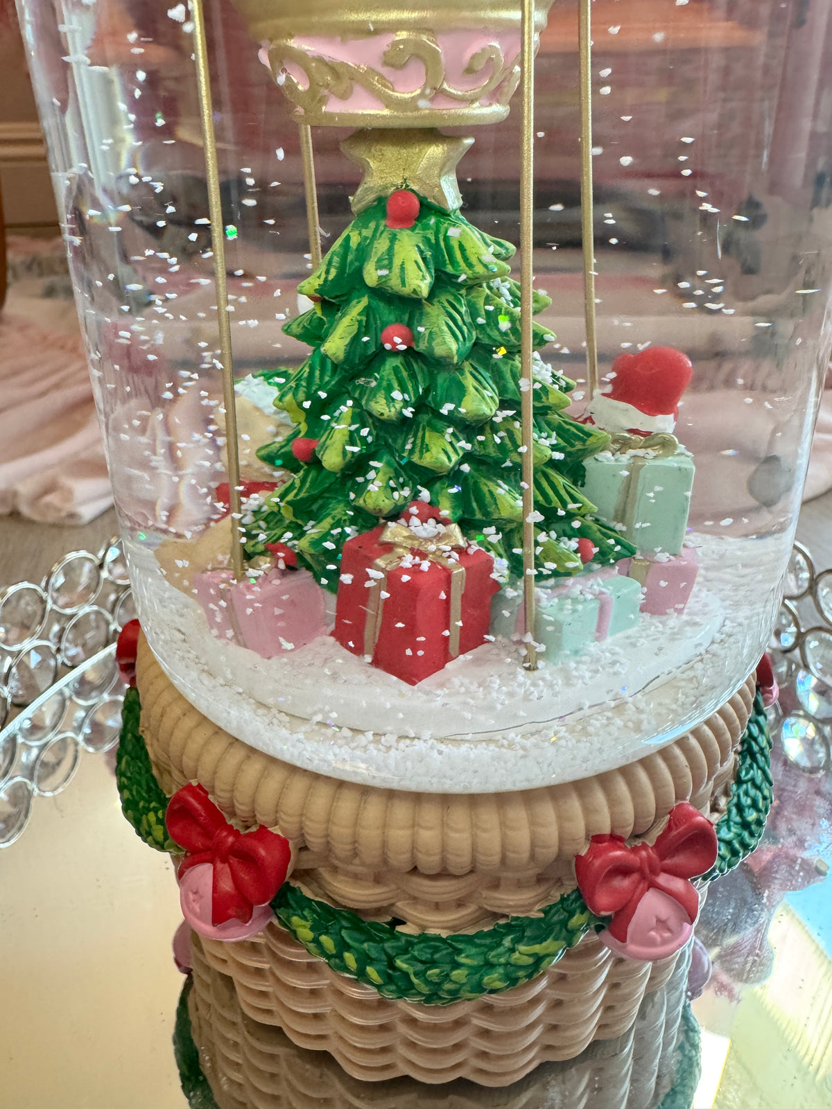 Santa on balloon musical water globe