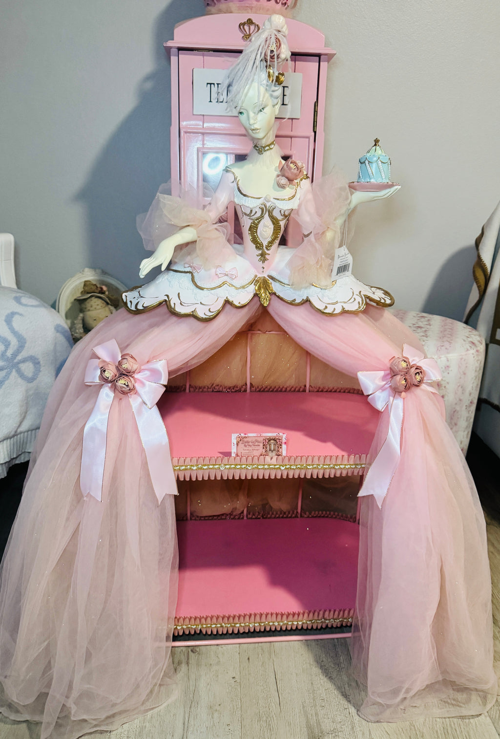 READY TO SHIP !Marie Cake Displayer