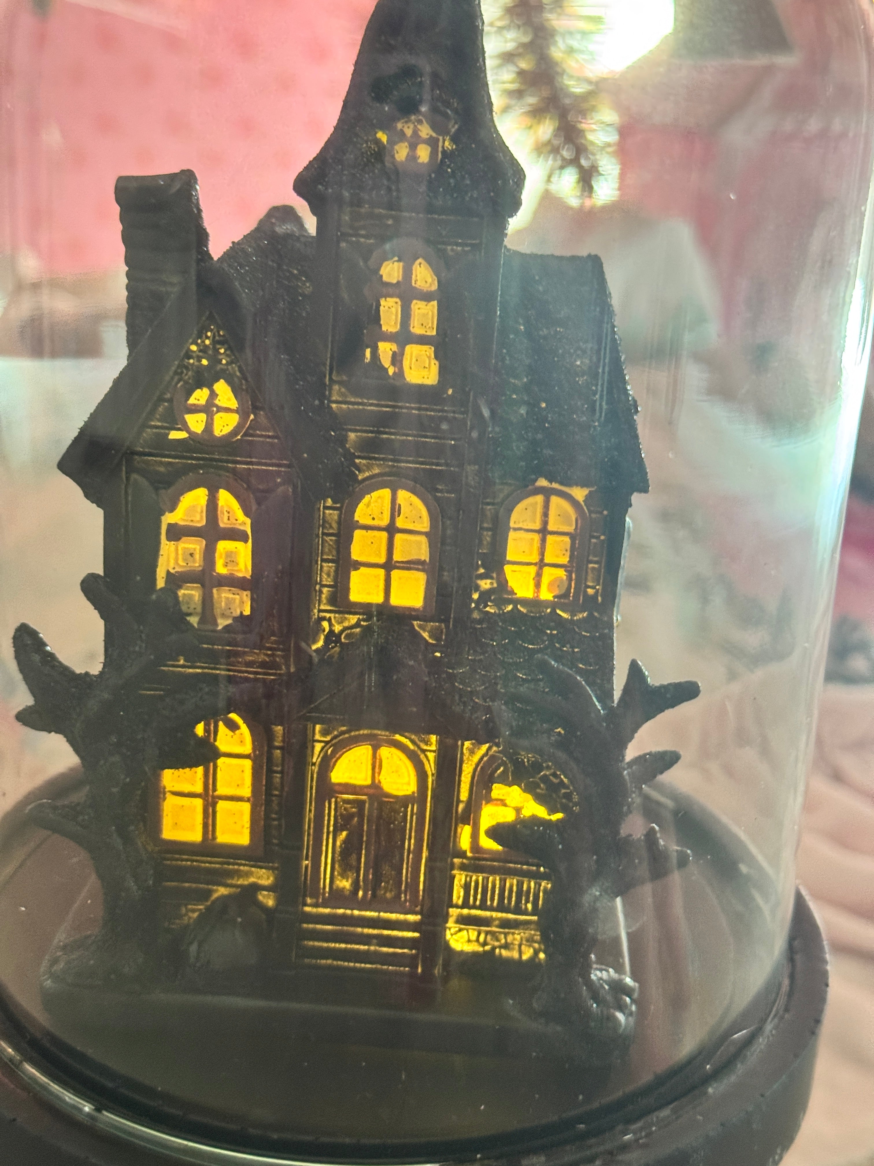 LED Halloween House on cloche