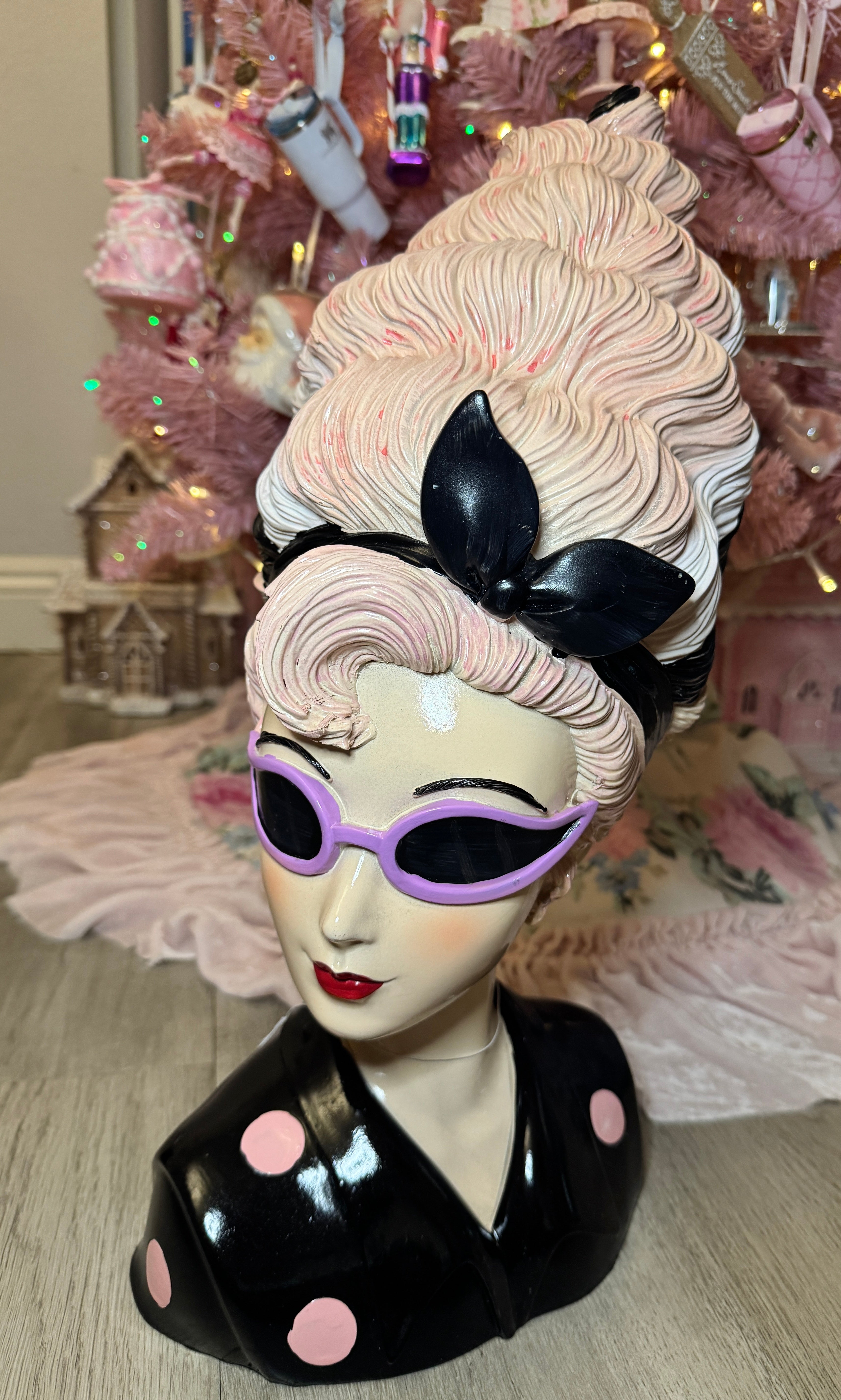 Retro Halloween Figurine