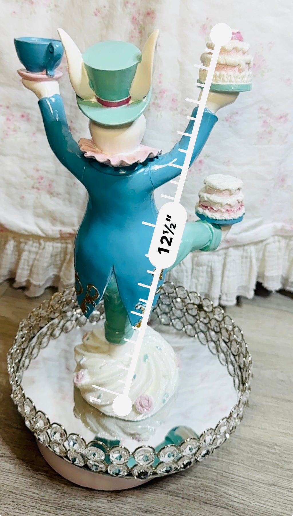 Easter Bunny balancing cakes