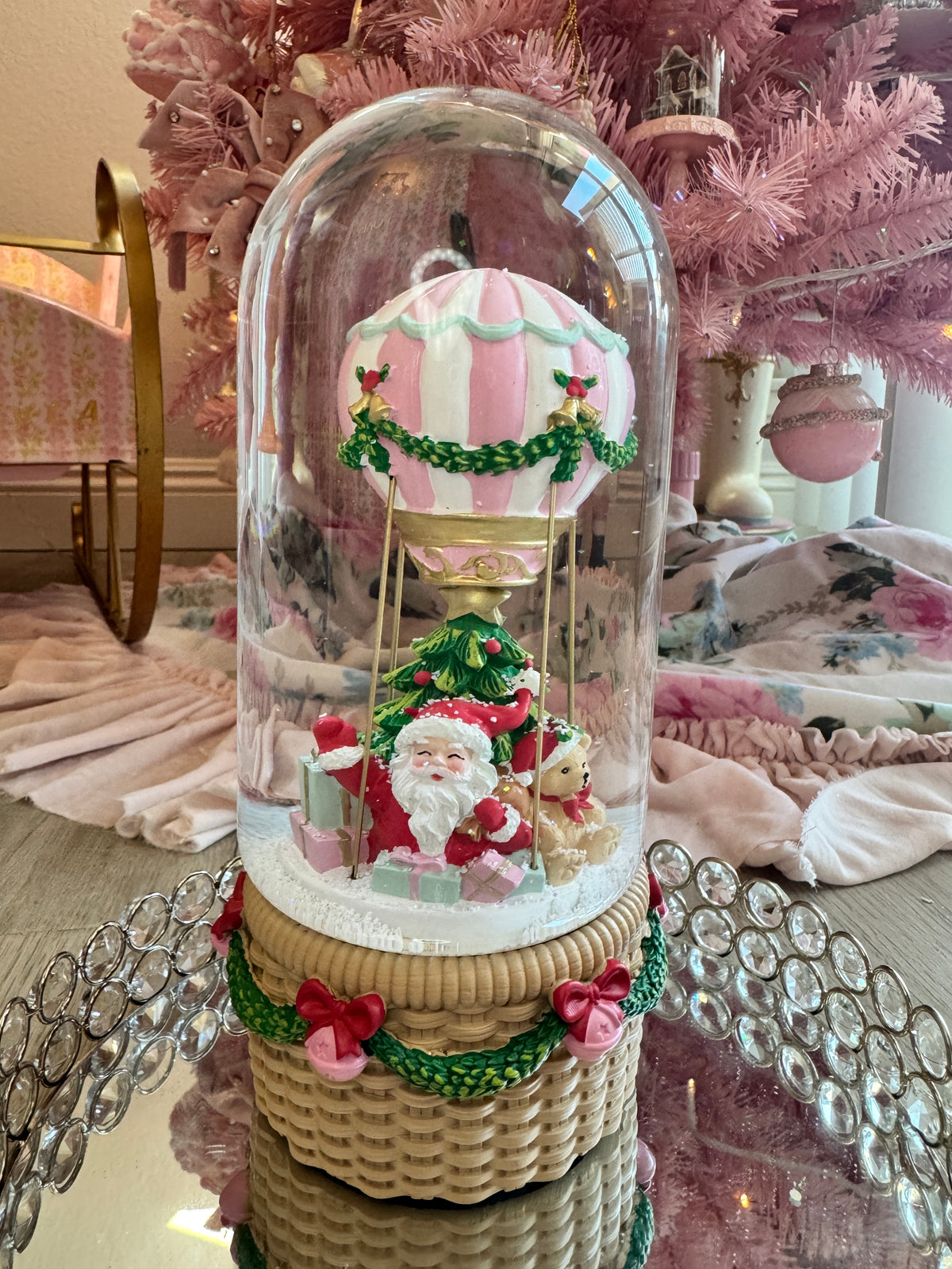 Santa on balloon musical water globe