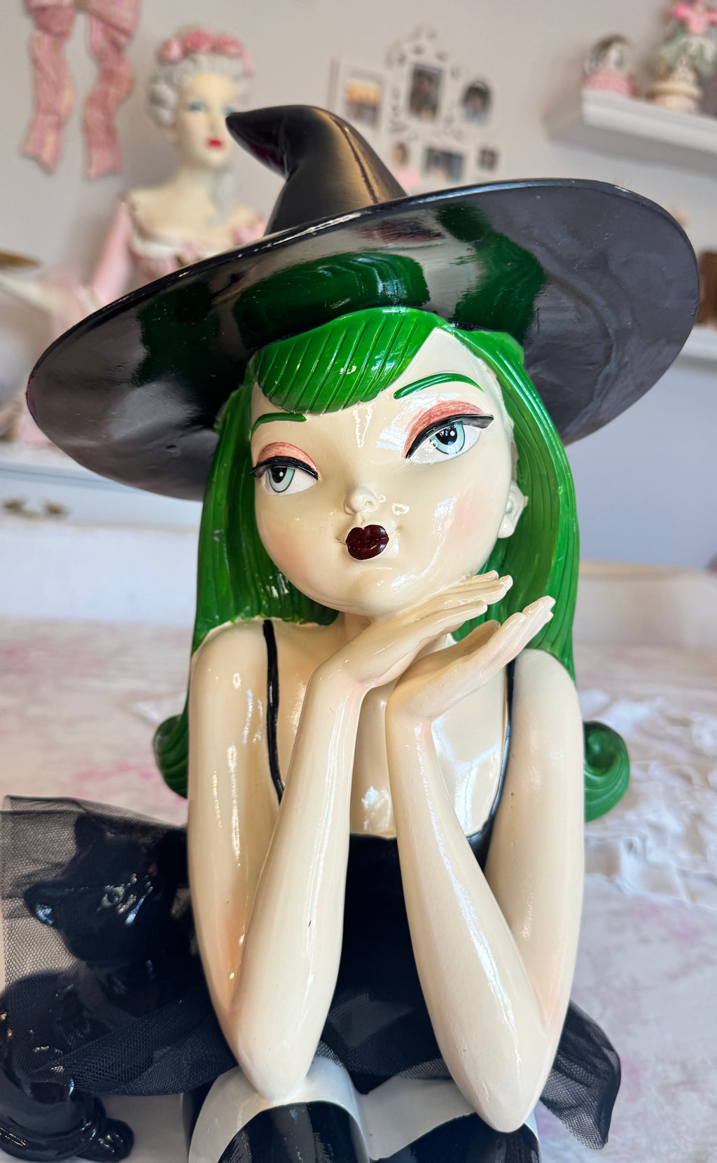 Halloween Witch 2ft long shelf seater