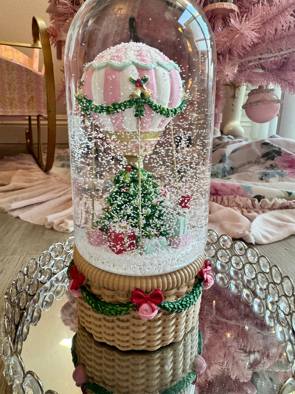 Santa on balloon musical water globe
