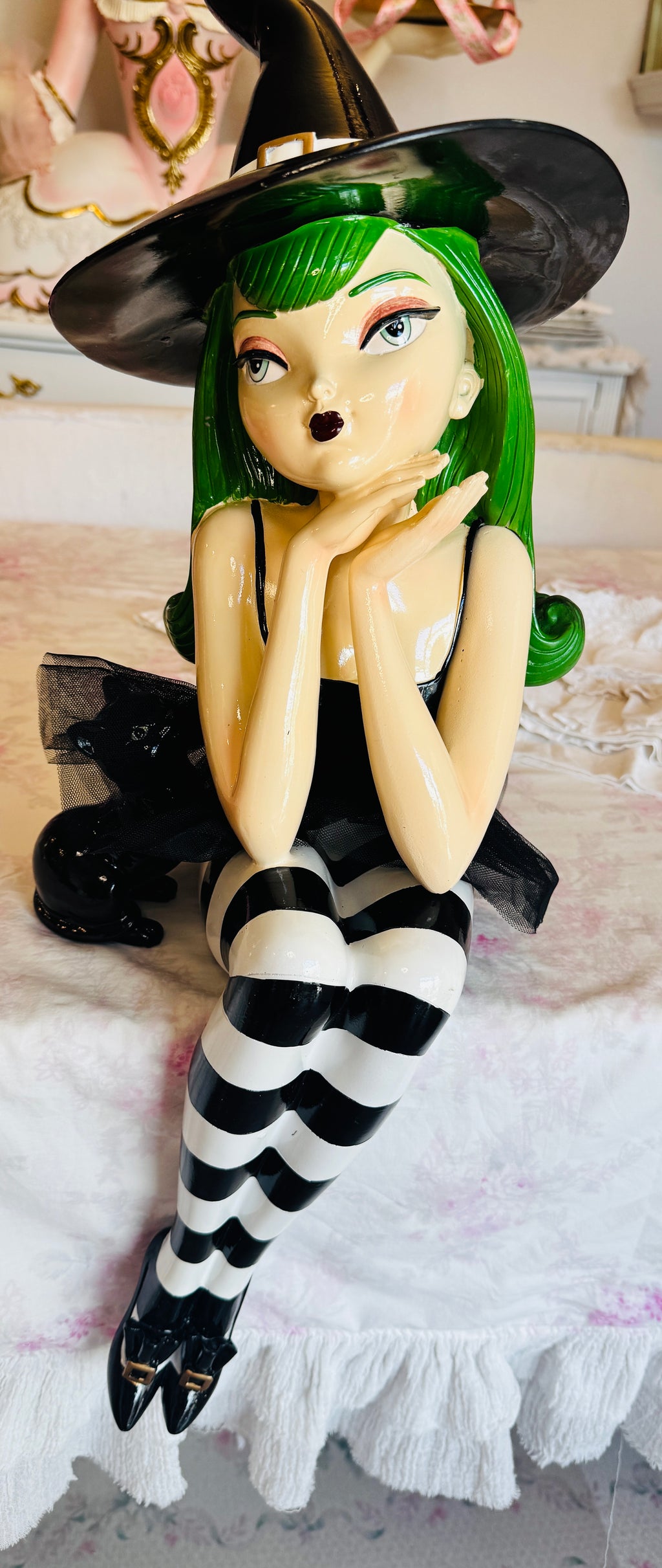 Halloween Witch 2ft long shelf seater