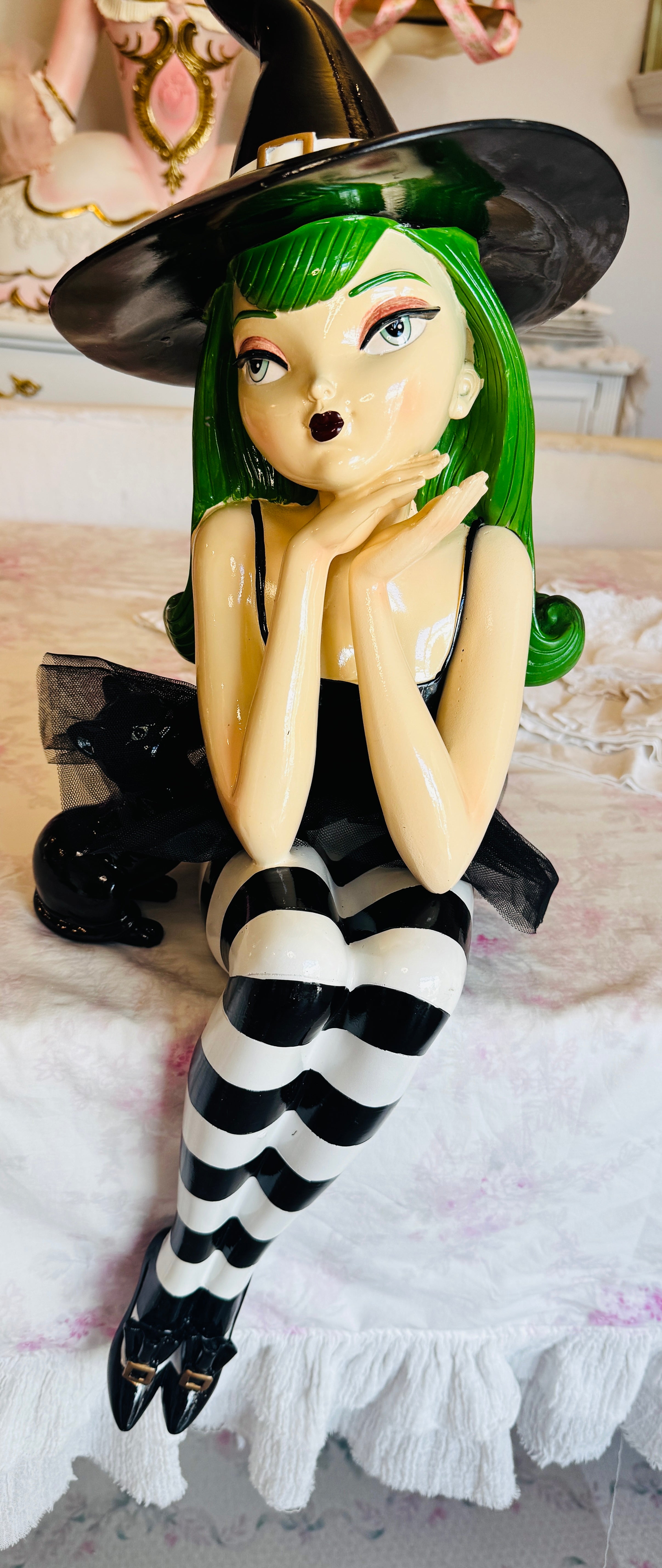 Halloween Witch 2ft long shelf seater