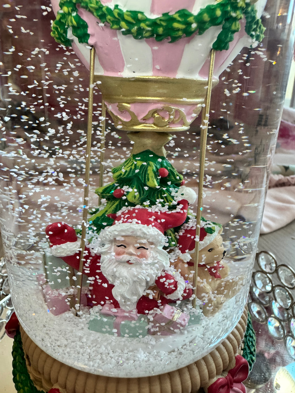 Santa on balloon musical water globe