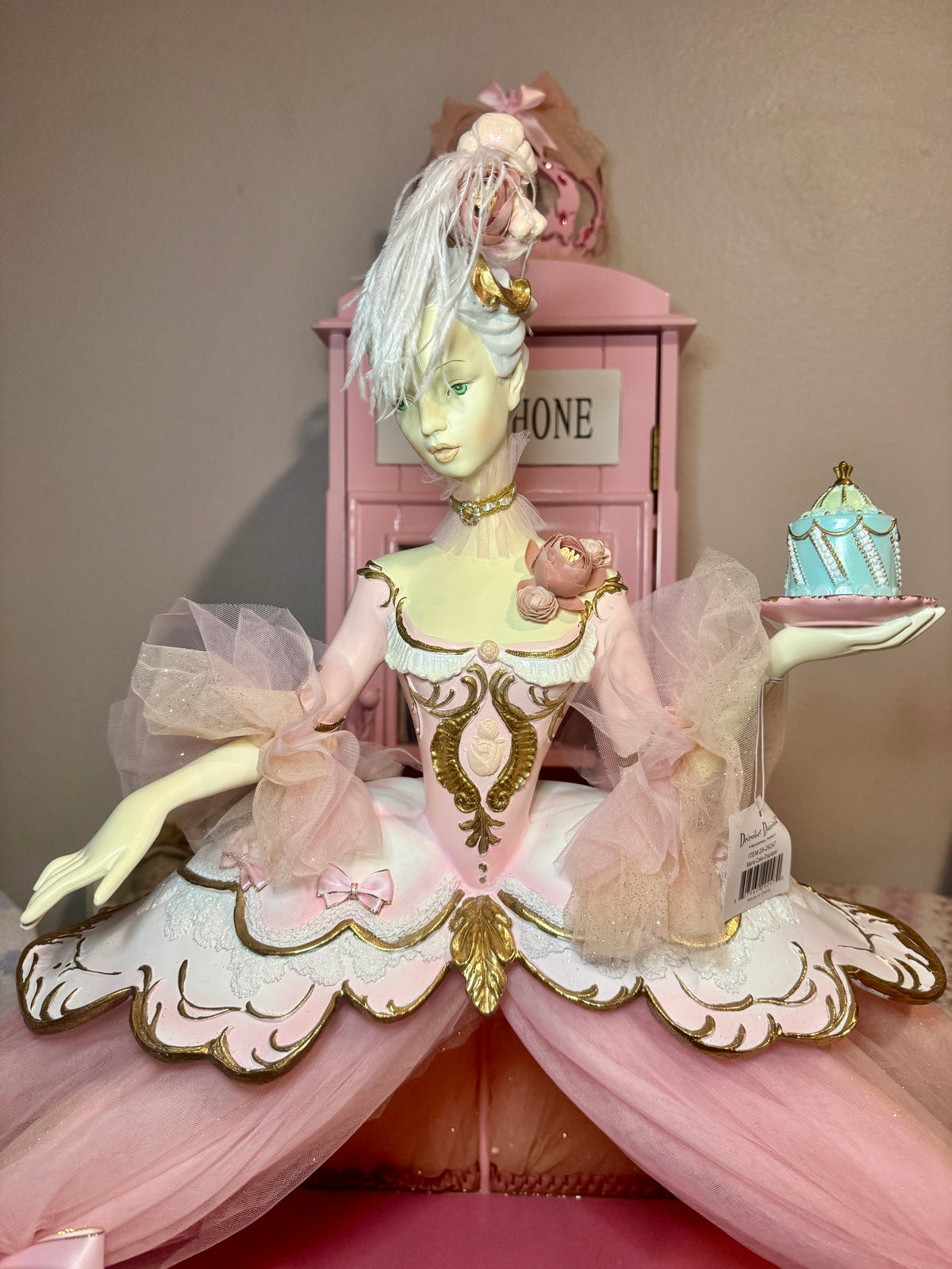 READY TO SHIP !Marie Cake Displayer