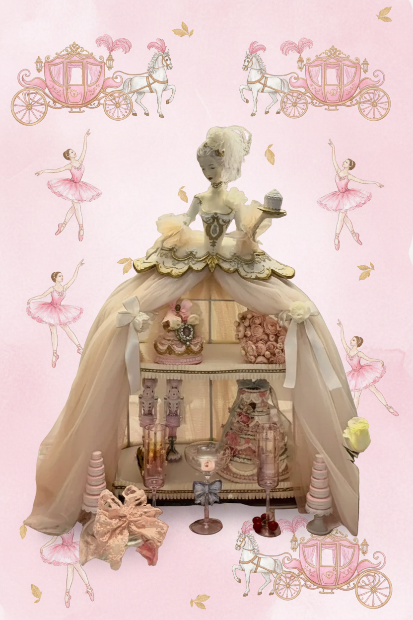 37” Marie Antoniette Cake Display