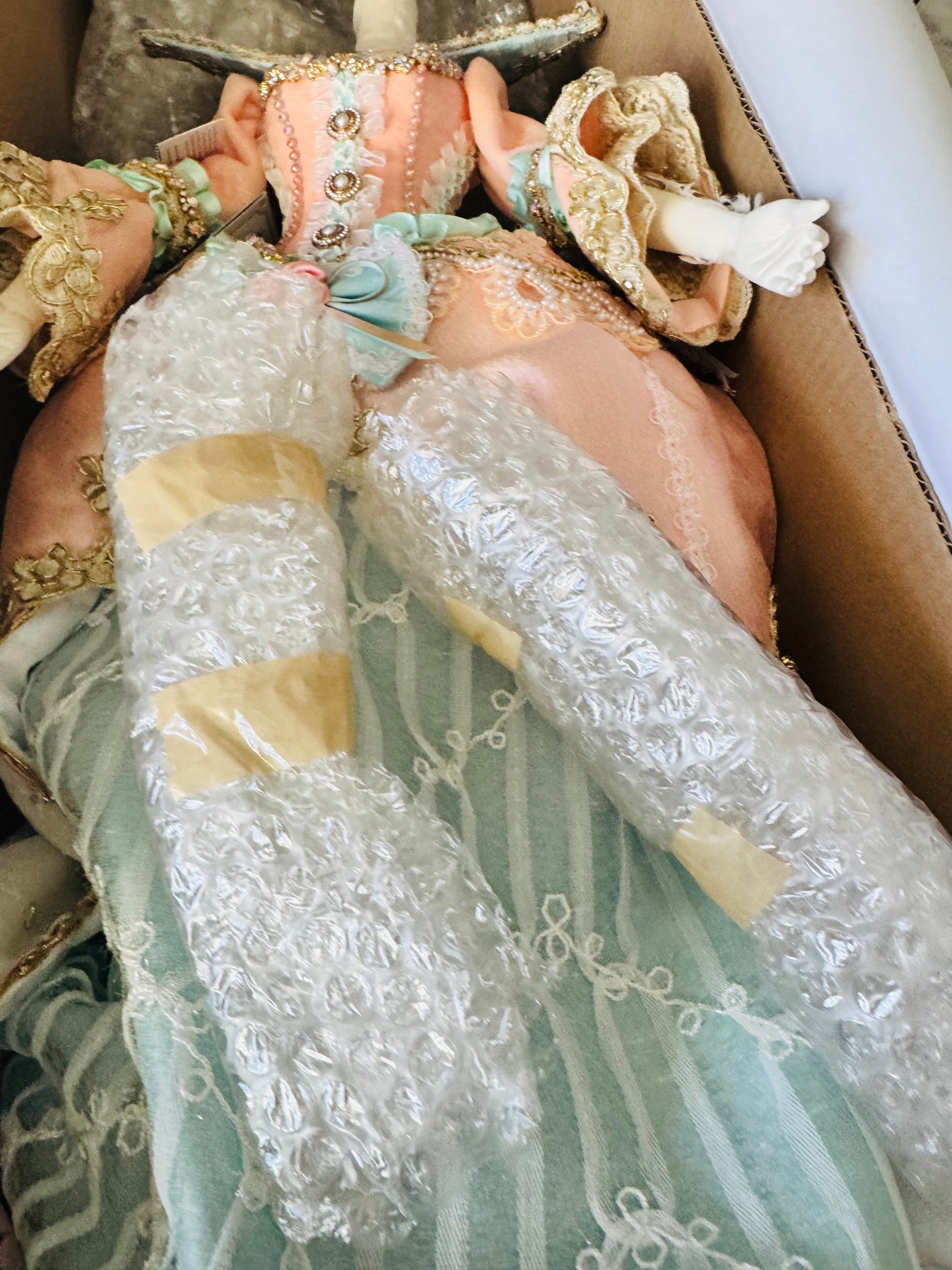 RESERVED LISTING Katherine’s Collection Odette De La Fontaine Limited
Edition Swan Doll