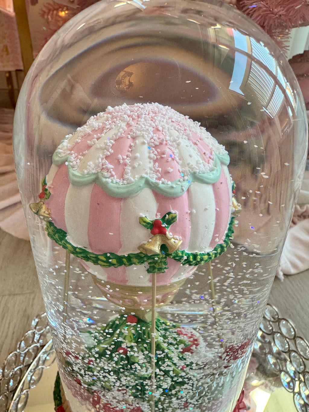 Santa on balloon musical water globe