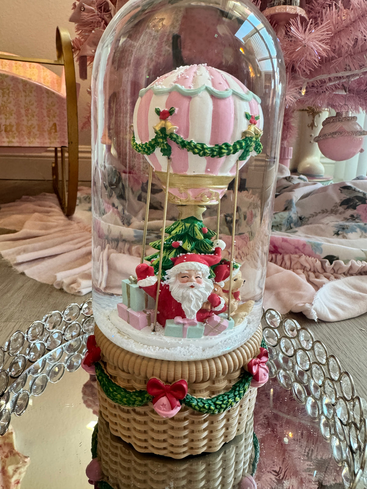 Santa on balloon musical water globe
